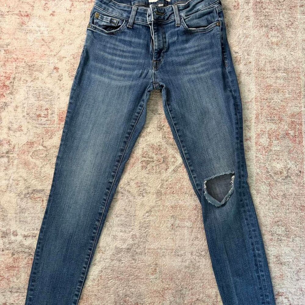 Dl1961 Women's Blue and Navy Jeans